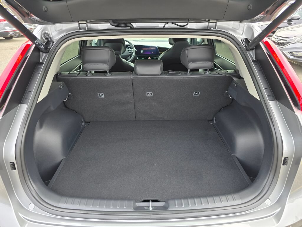 Certified 2024 Kia Niro Wind w/ Wind Preserve Package FWD image 26