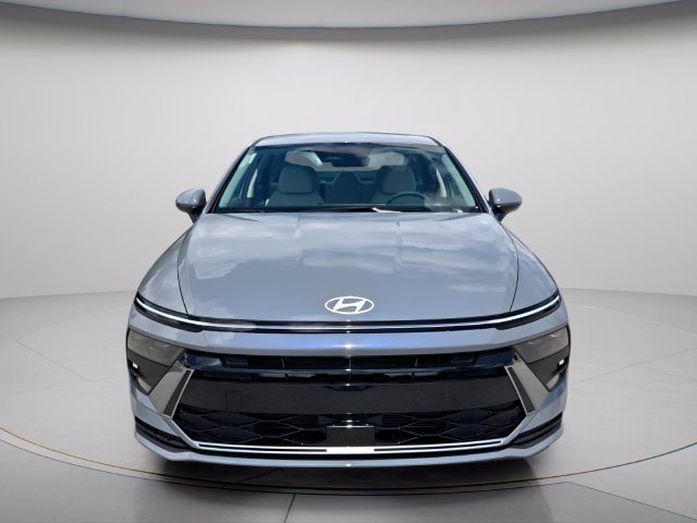 New 2026 Hyundai Sonata SE FWD image 3