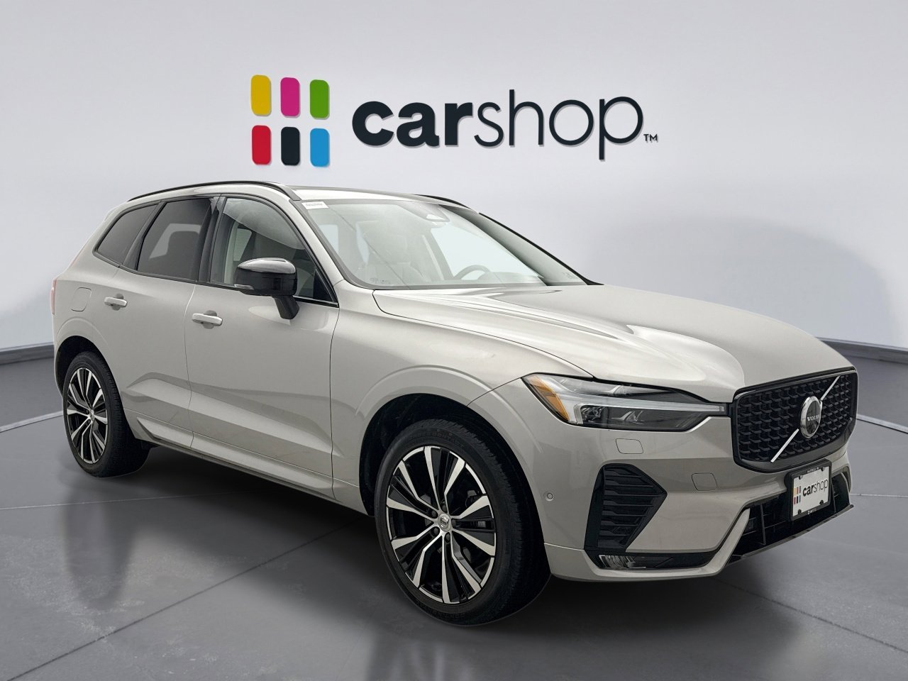 Used 2025 Volvo XC60 B5 Ultra w/ Climate Package image 7