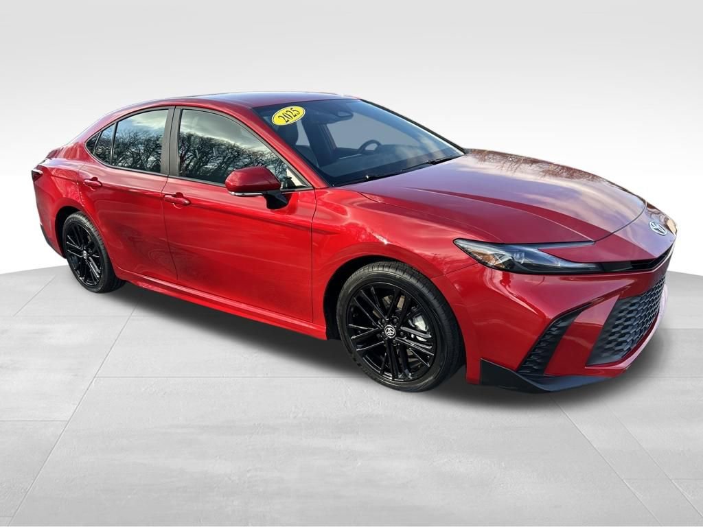 Certified 2025 Toyota Camry SE w/ Convenience Package image 8