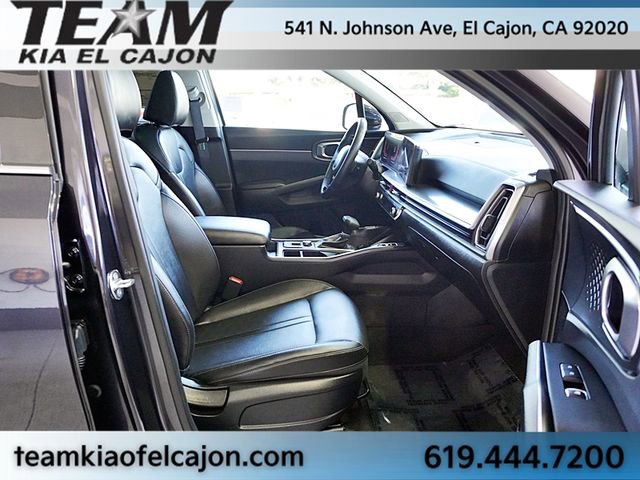 Certified 2025 Kia Sorento S w/ Panoramic Sunroof Package image 11