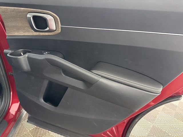 Used 2023 Kia Sorento X-Line EX image 22