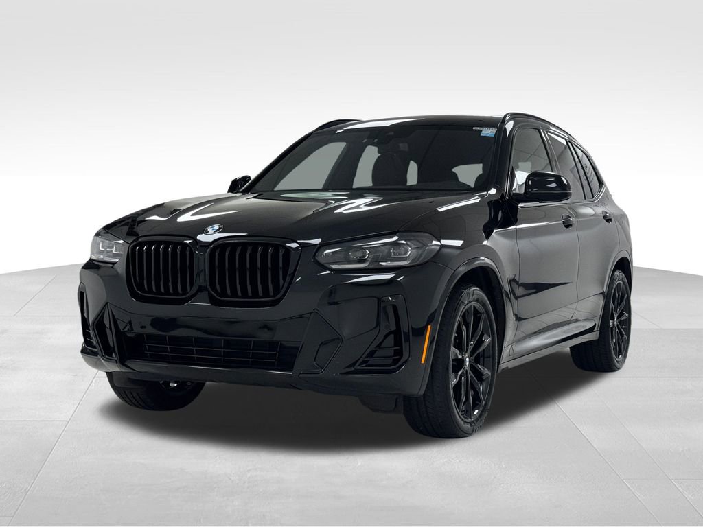 Used 2024 BMW X3 xDrive30i w/ Premium Package image 3