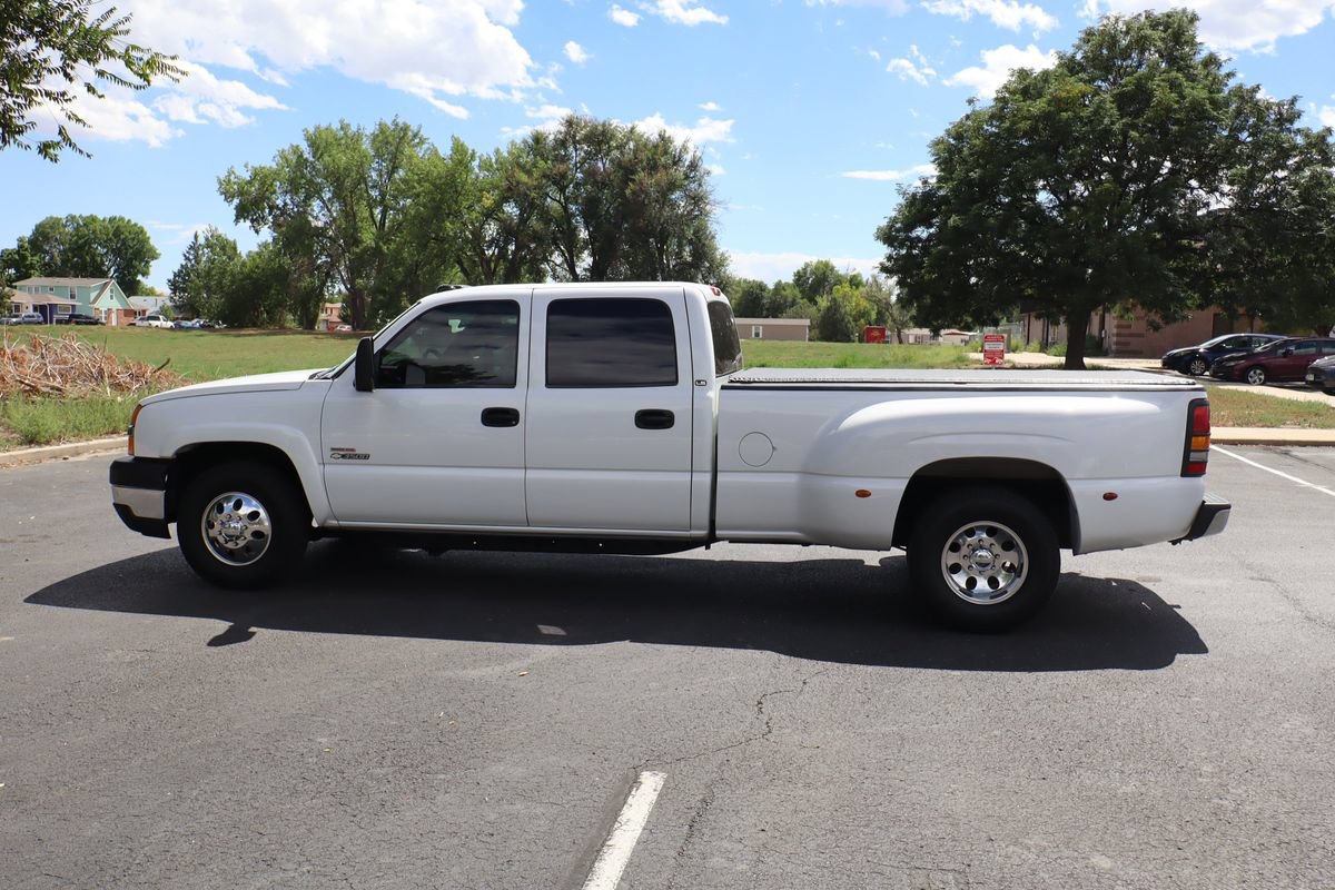 Used 2004 Chevrolet Silverado 3500 LS w/ Heavy-Duty Power Package RWD image 9