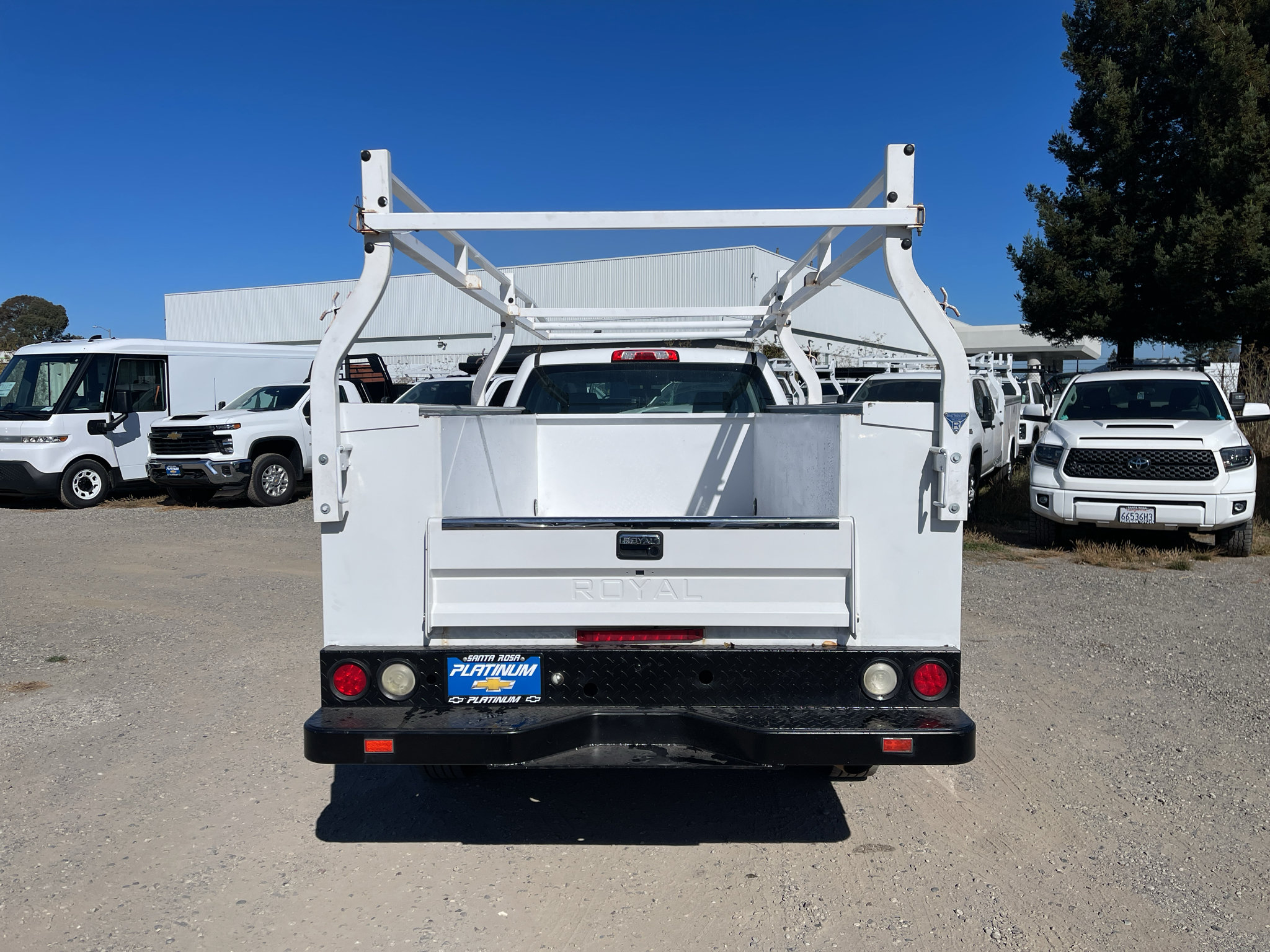 Used 2018 Chevrolet Silverado 2500 W/T RWD image 6