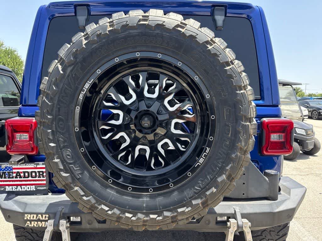 Used 2018 Jeep Wrangler Unlimited Sahara AWD/4WD image 18