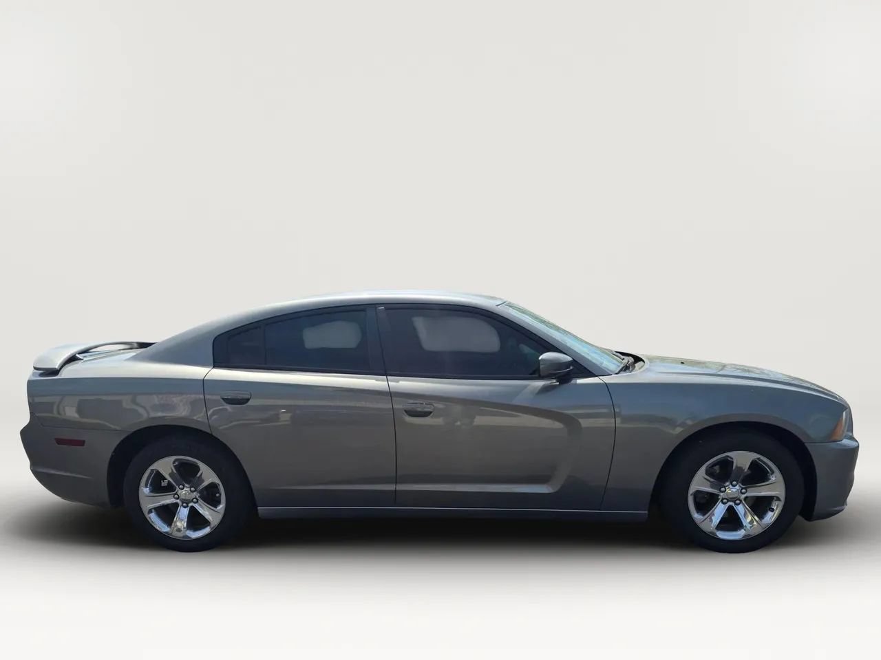 Used 2012 Dodge Charger SE w/ Sport Appearance Group RWD image 5