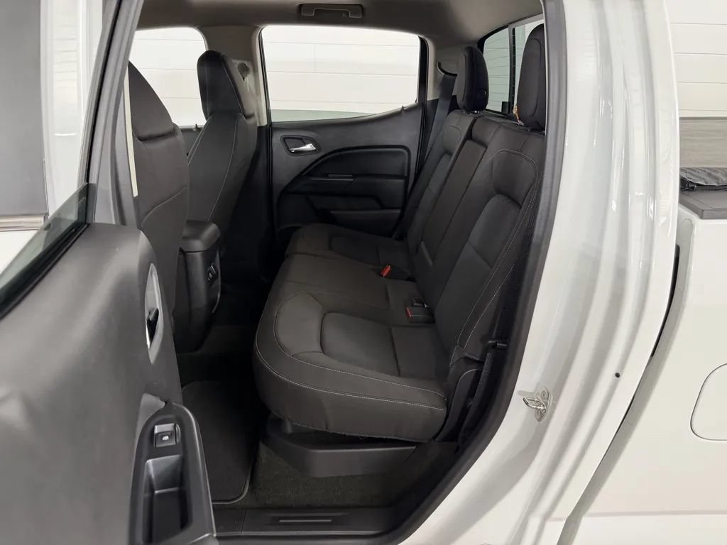 Used 2015 Chevrolet Colorado LT w/ LT Convenience Package AWD/4WD image 24