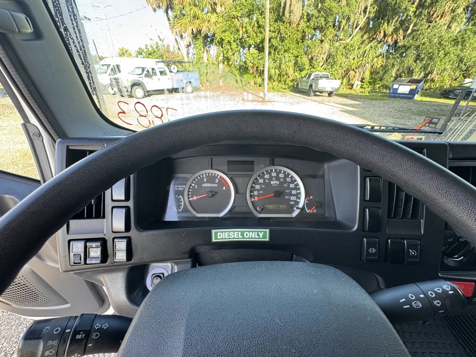 Used 2024 Isuzu NPR 4500 HD RWD image 23