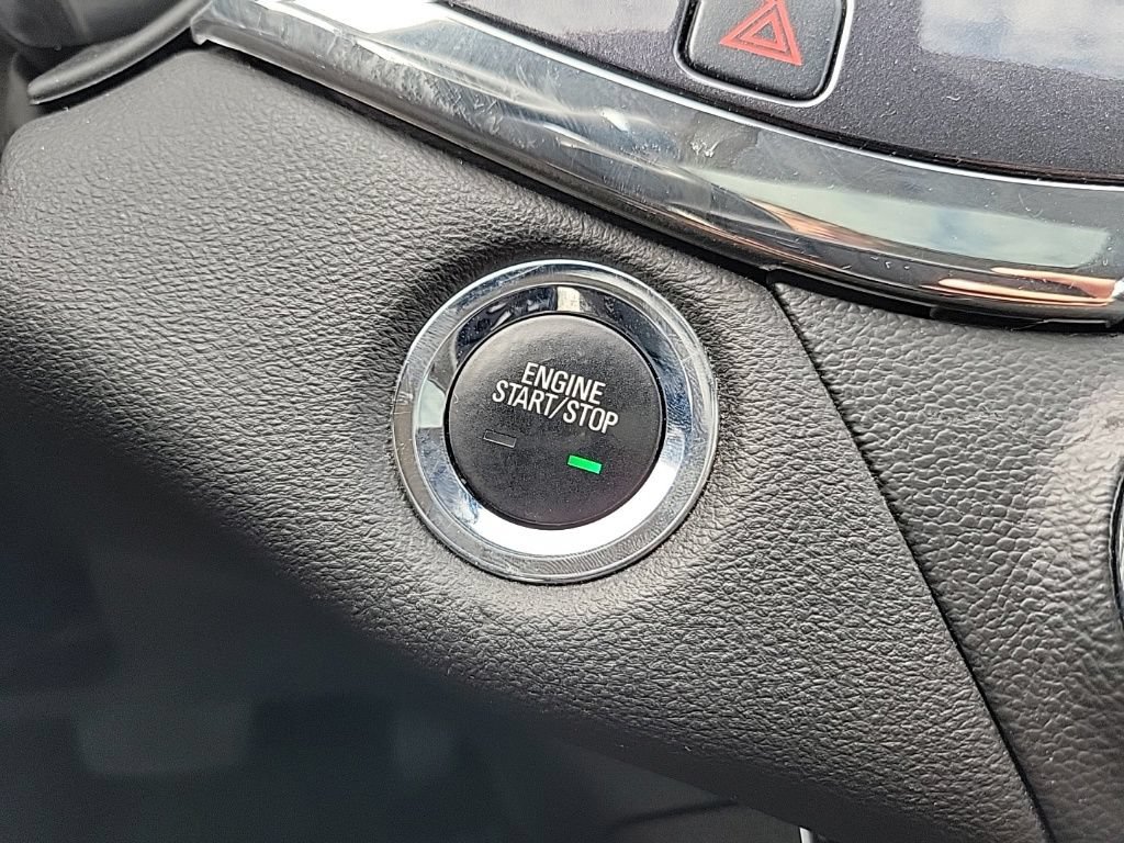 Used 2018 Chevrolet Impala Premier FWD image 29