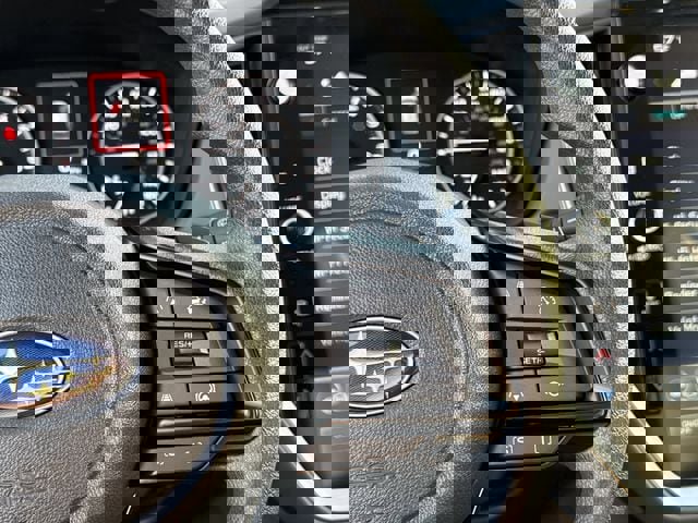 Used 2025 Subaru Crosstrek 2.0i Premium image 28