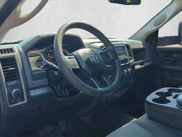 Used 2018 RAM 3500 Tradesman w/ Chrome Appearance Group AWD/4WD image 9
