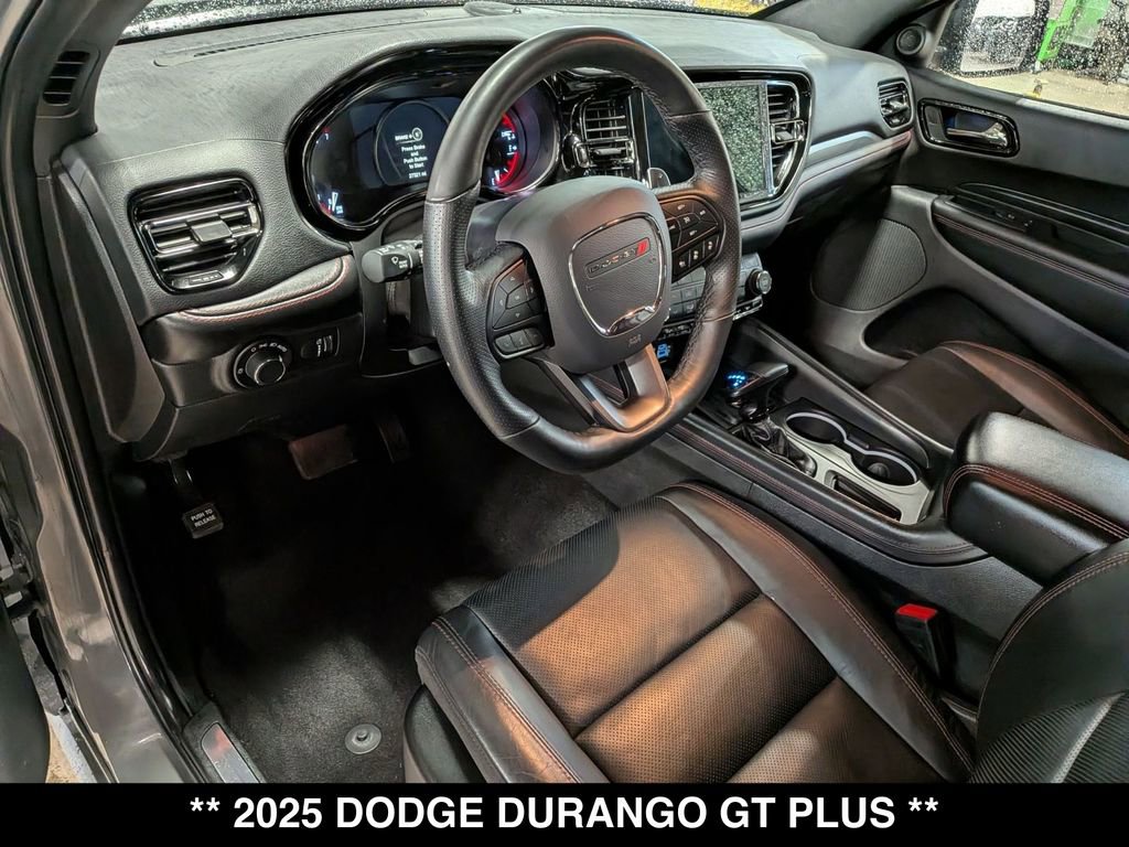 Used 2025 Dodge Durango GT AWD/4WD image 2