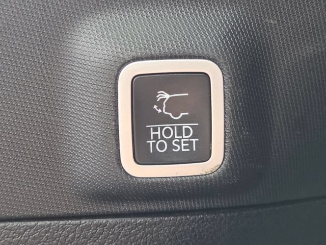 Used 2024 Jeep Grand Cherokee Altitude AWD/4WD image 27