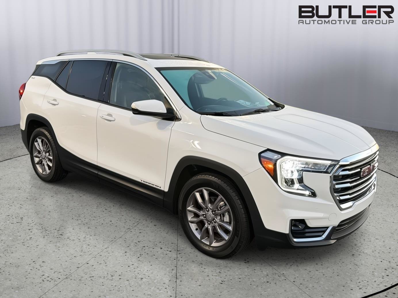 Used 2023 GMC Terrain SLT FWD image 8