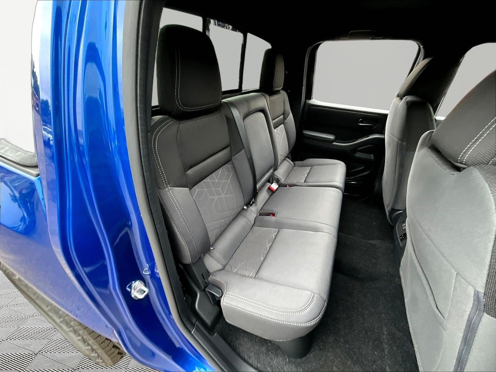 New 2027 Nissan Frontier SV w/ SV Convenience Package AWD/4WD image 20