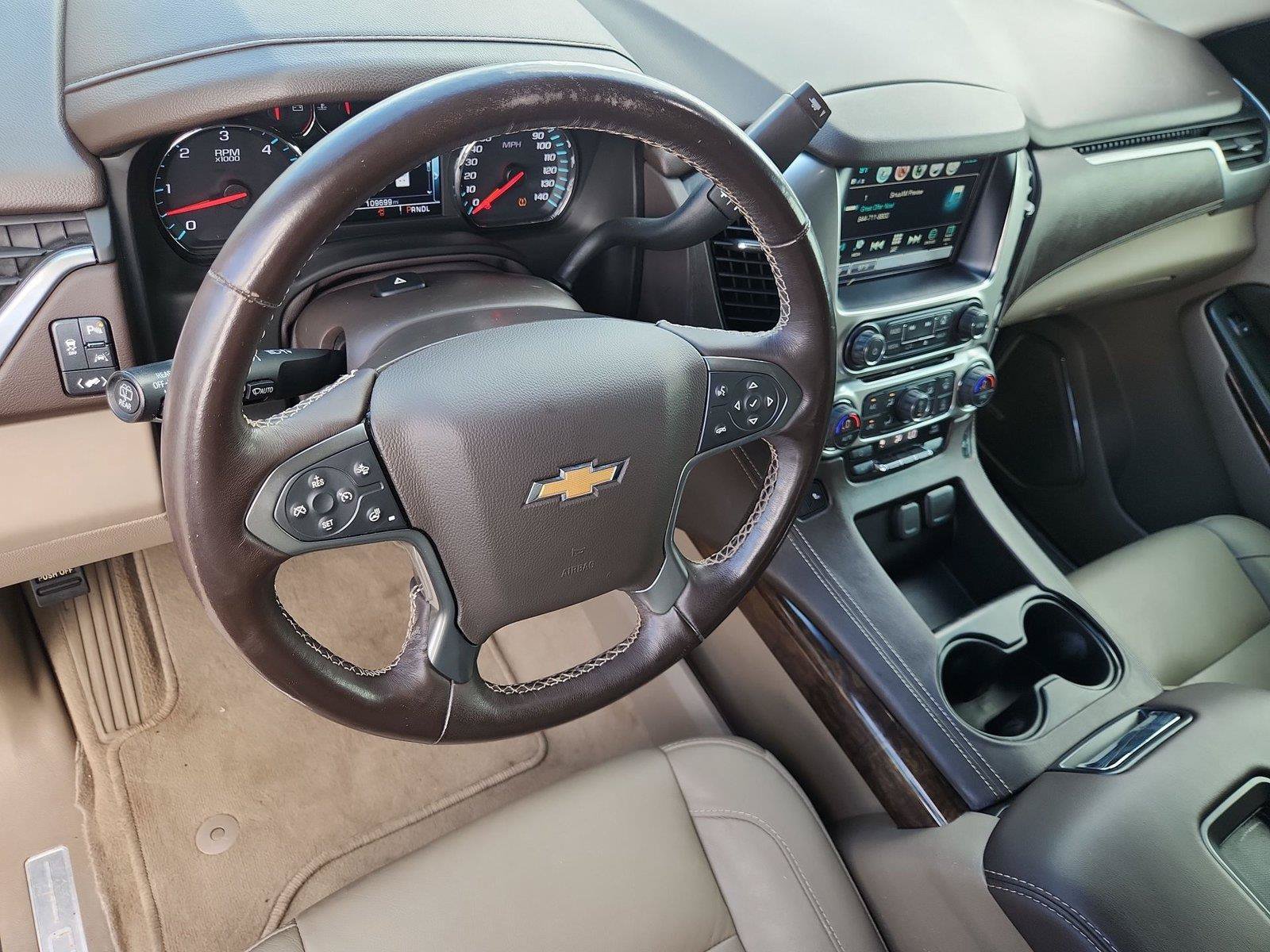 Used 2019 Chevrolet Suburban LT RWD image 10