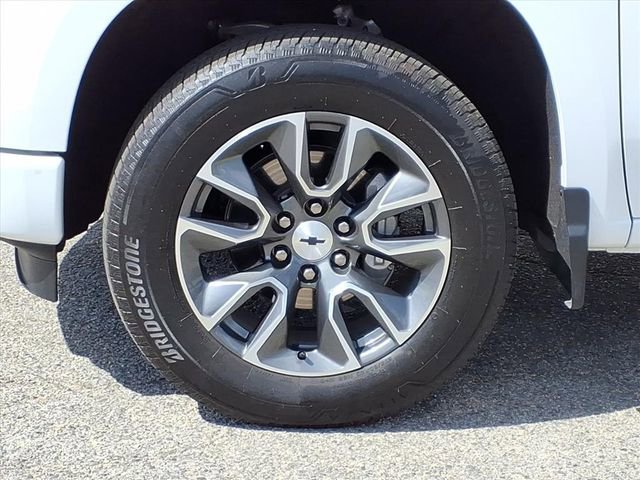 Certified 2023 Chevrolet Silverado 1500 RST w/ LPO, Dark Essentials Package AWD/4WD image 11