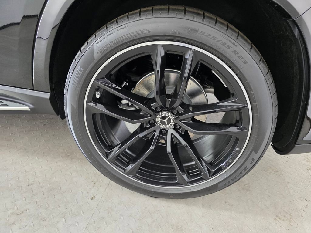 New 2026 Mercedes-Benz GLS 450 4MATIC image 16