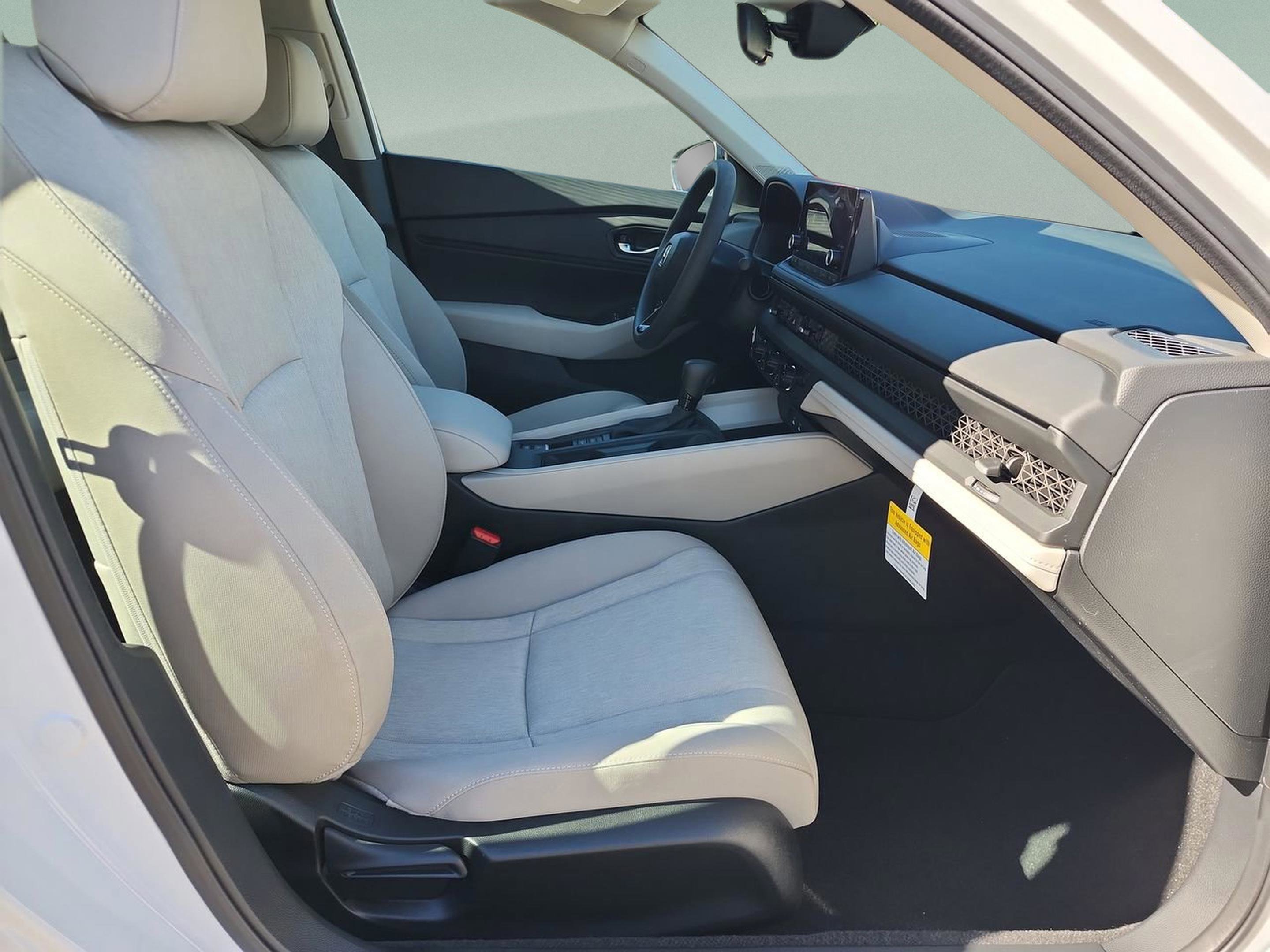 New 2025 Honda Accord SE image 18