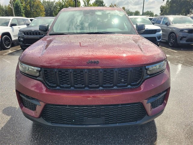 New 2025 Jeep Grand Cherokee Altitude image 17