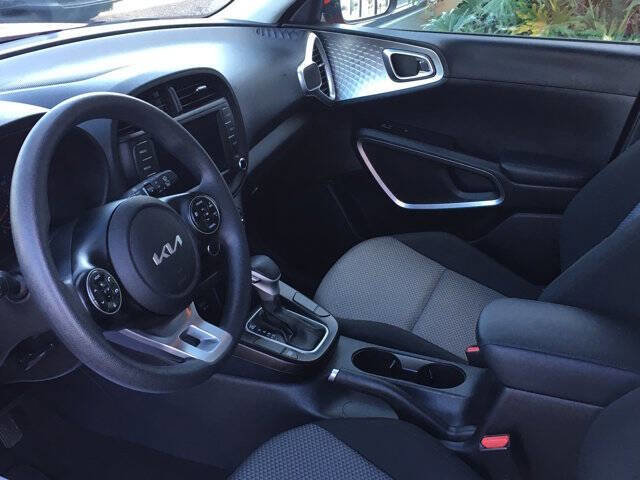 Used 2022 Kia Soul LX w/ Technology Package image 16