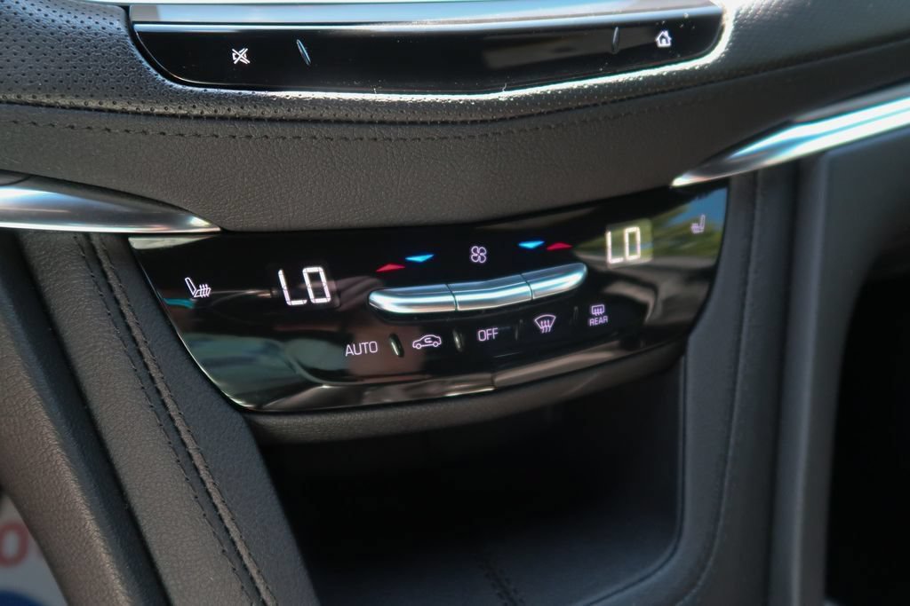 Used 2023 Cadillac XT5 Luxury AWD/4WD image 32