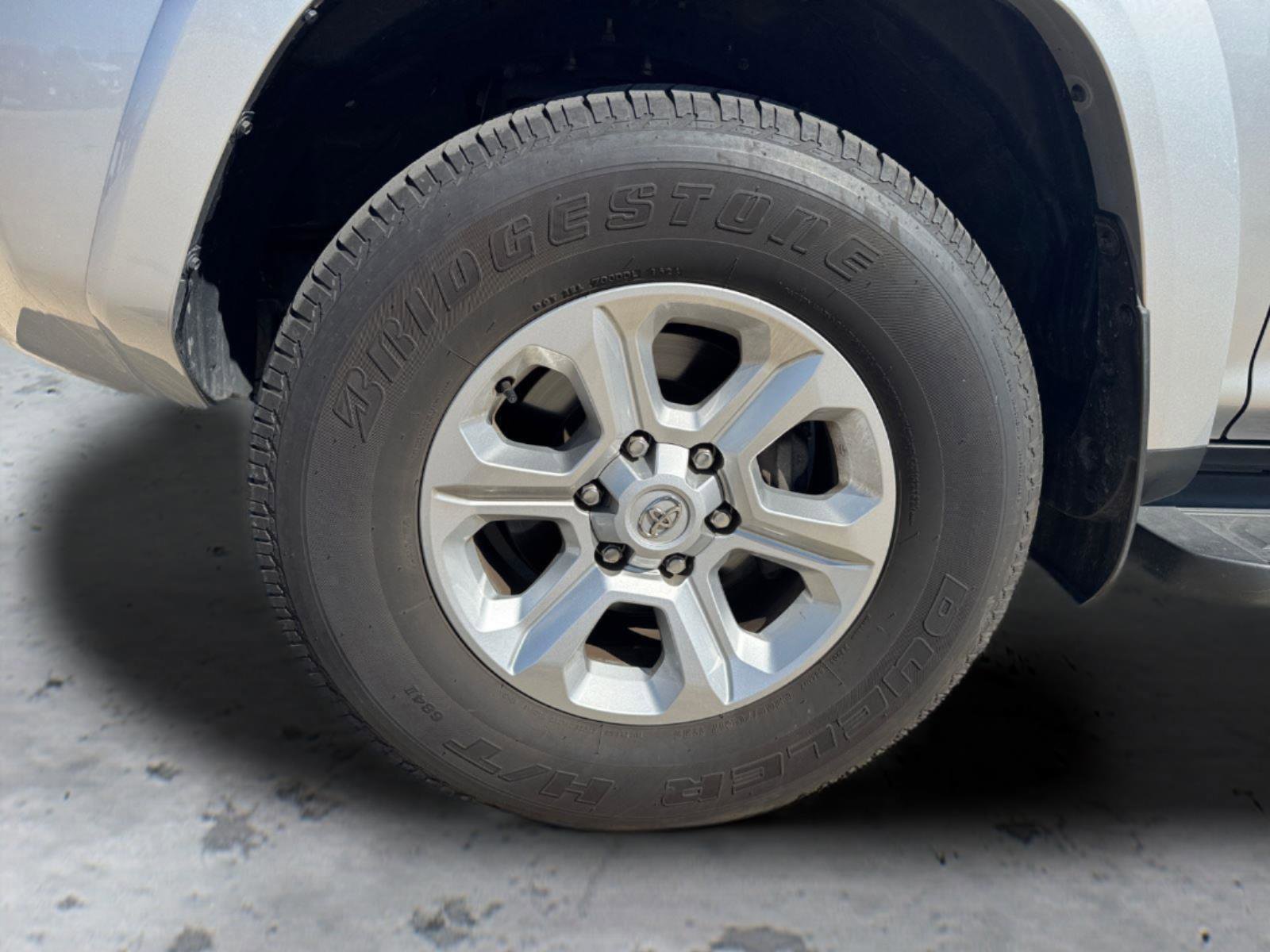 Used 2024 Toyota 4Runner SR5 AWD/4WD image 14