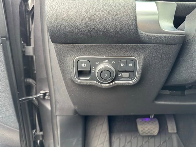 Used 2026 Mercedes-Benz GLB 250 4MATIC image 22