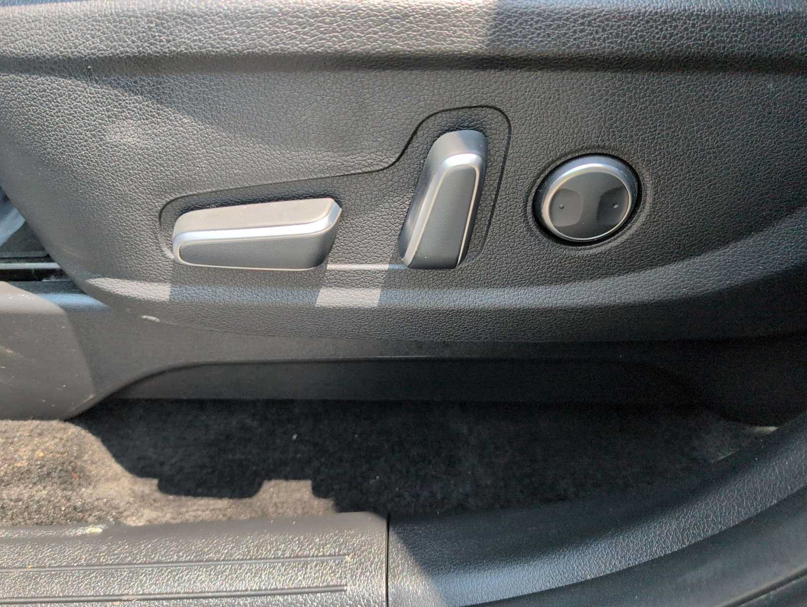 Used 2025 Hyundai Palisade SEL AWD/4WD image 17