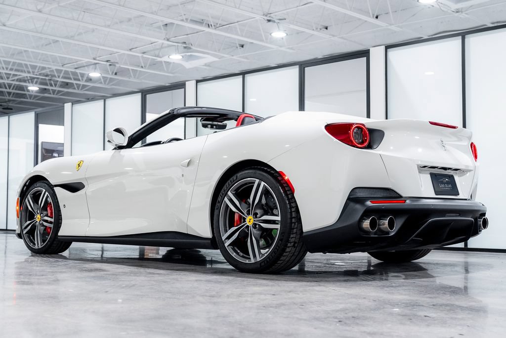 Used 2020 Ferrari Portofino RWD image 10