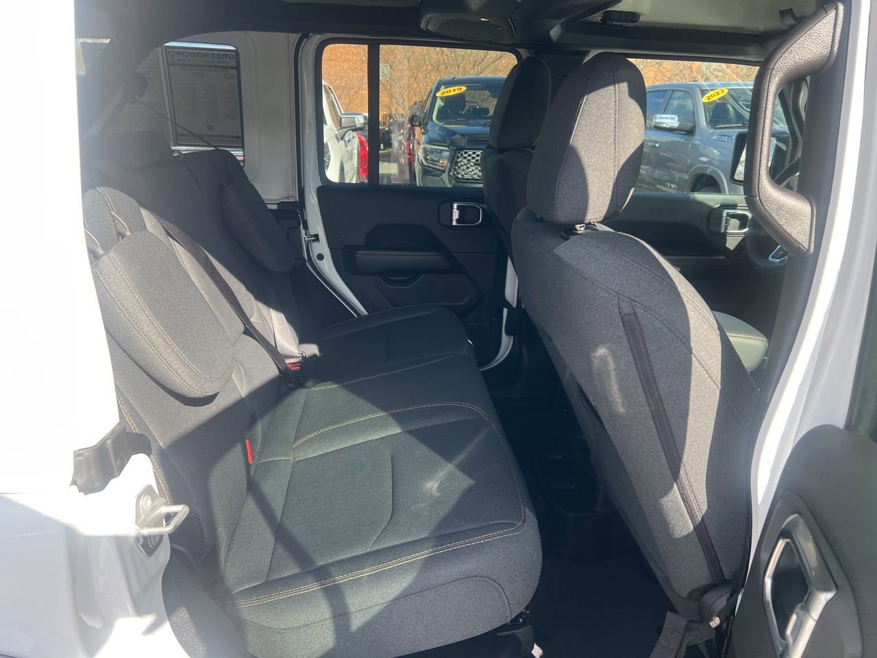 Used 2025 Jeep Wrangler Sahara 4xe image 23