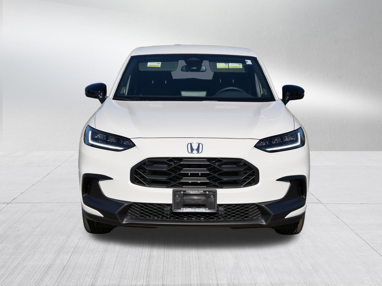 Used 2027 Honda HR-V Sport image 2