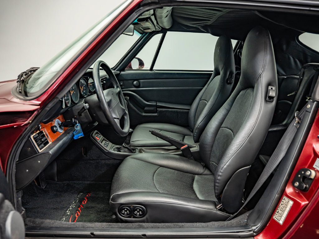 Used 1998 Porsche 911 Carrera RWD image 5