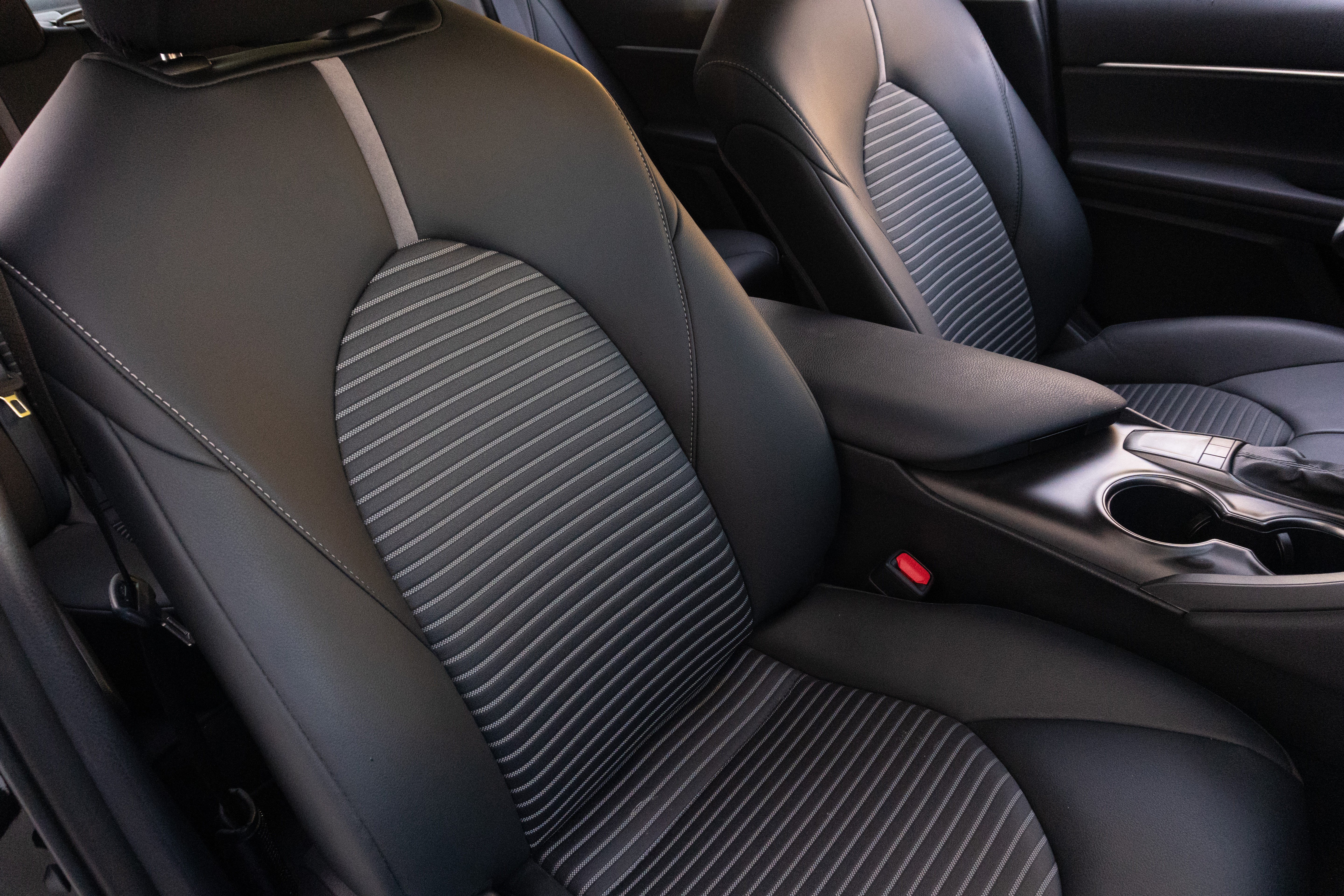 Used 2024 Toyota Camry SE FWD image 14