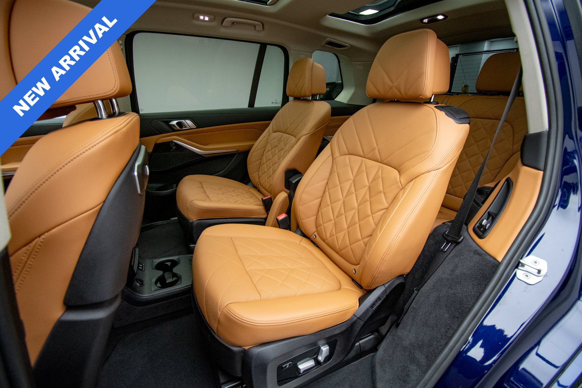 Used 2024 BMW X7 xDrive40i w/ Climate Comfort Package AWD/4WD image 16