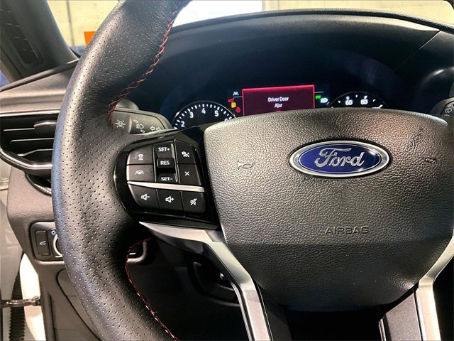 Used 2023 Ford Explorer ST-Line w/ Class IV Trailer Tow Package image 24