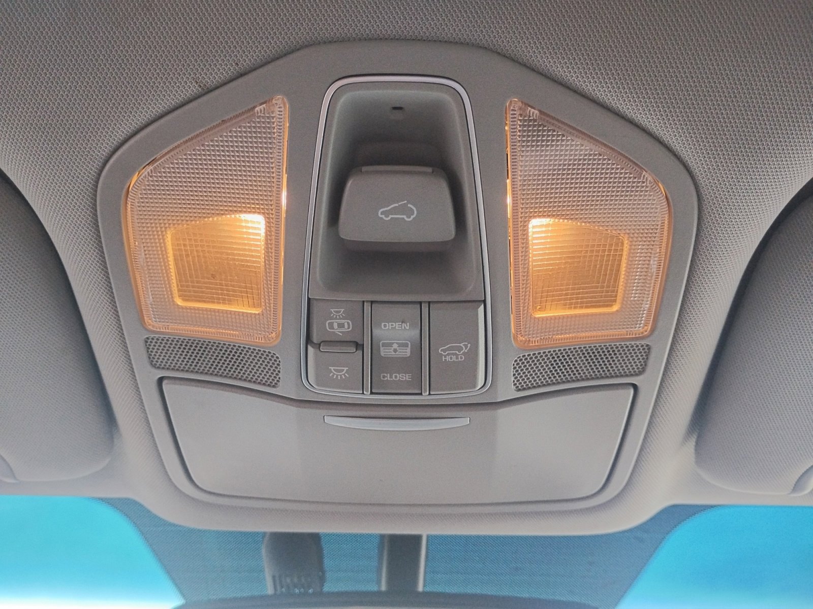 Used 2018 Hyundai Santa Fe Sport image 23