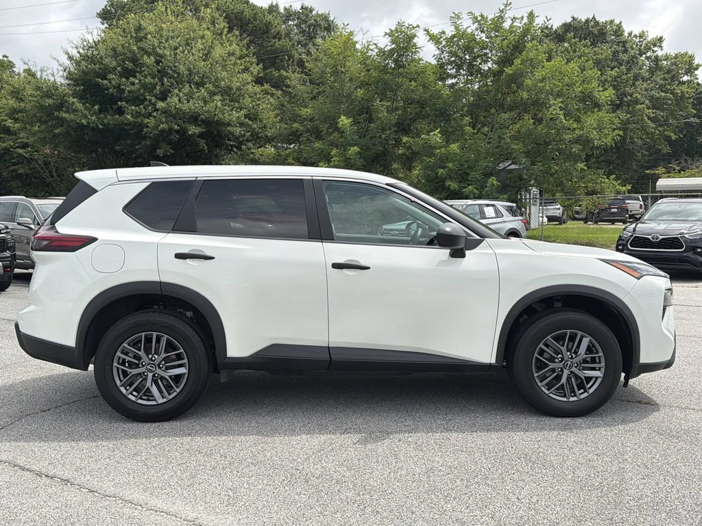 Used 2024 Nissan Rogue S AWD/4WD image 24