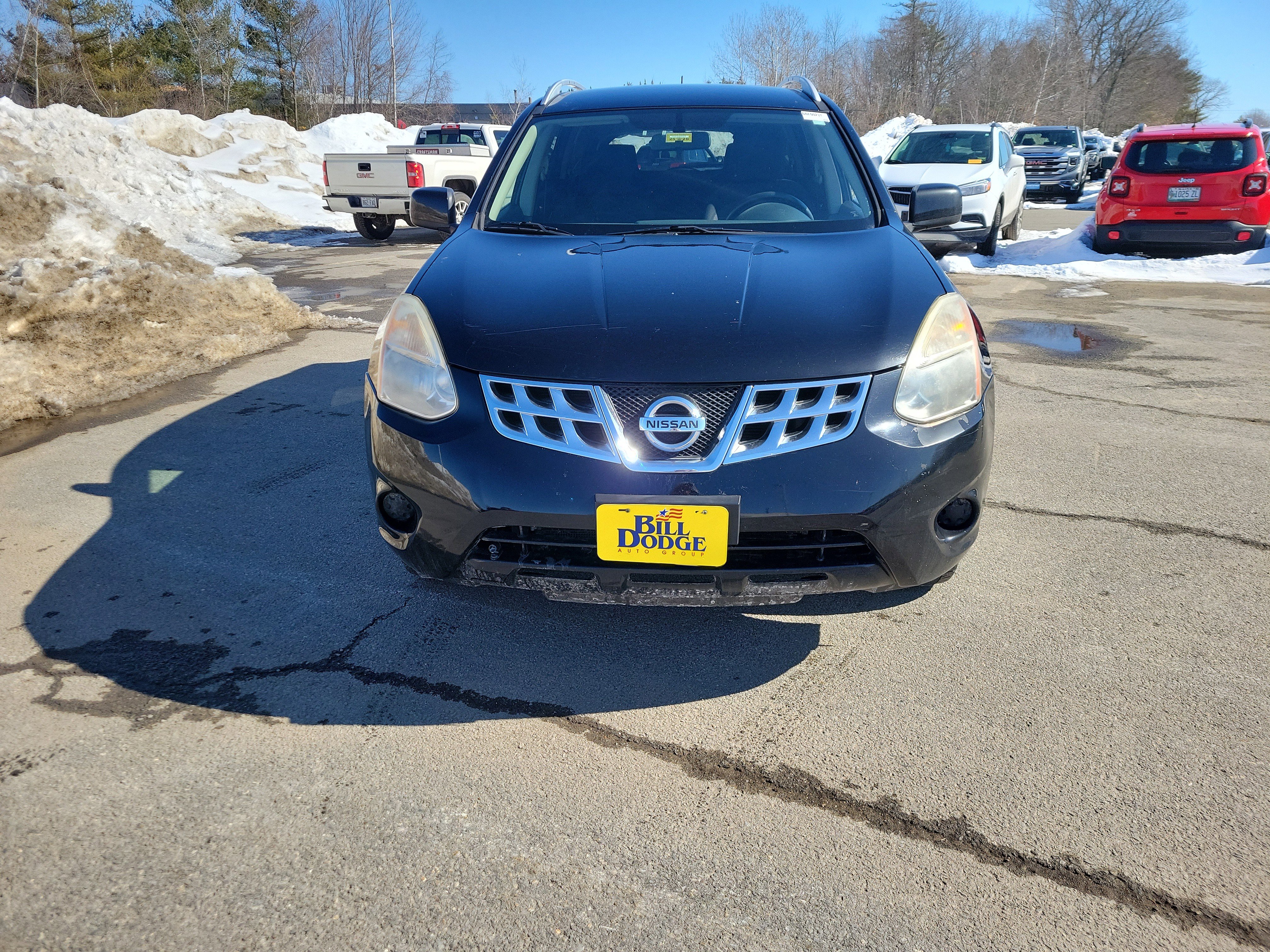Used 2013 Nissan Rogue SV image 2