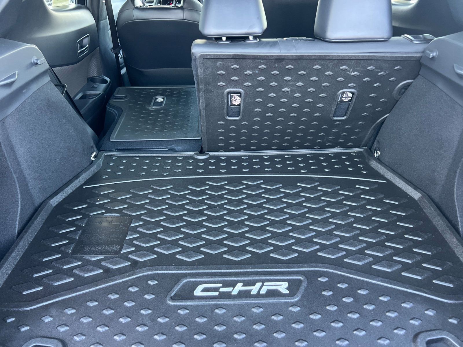 Used 2021 Toyota C-HR Limited image 15