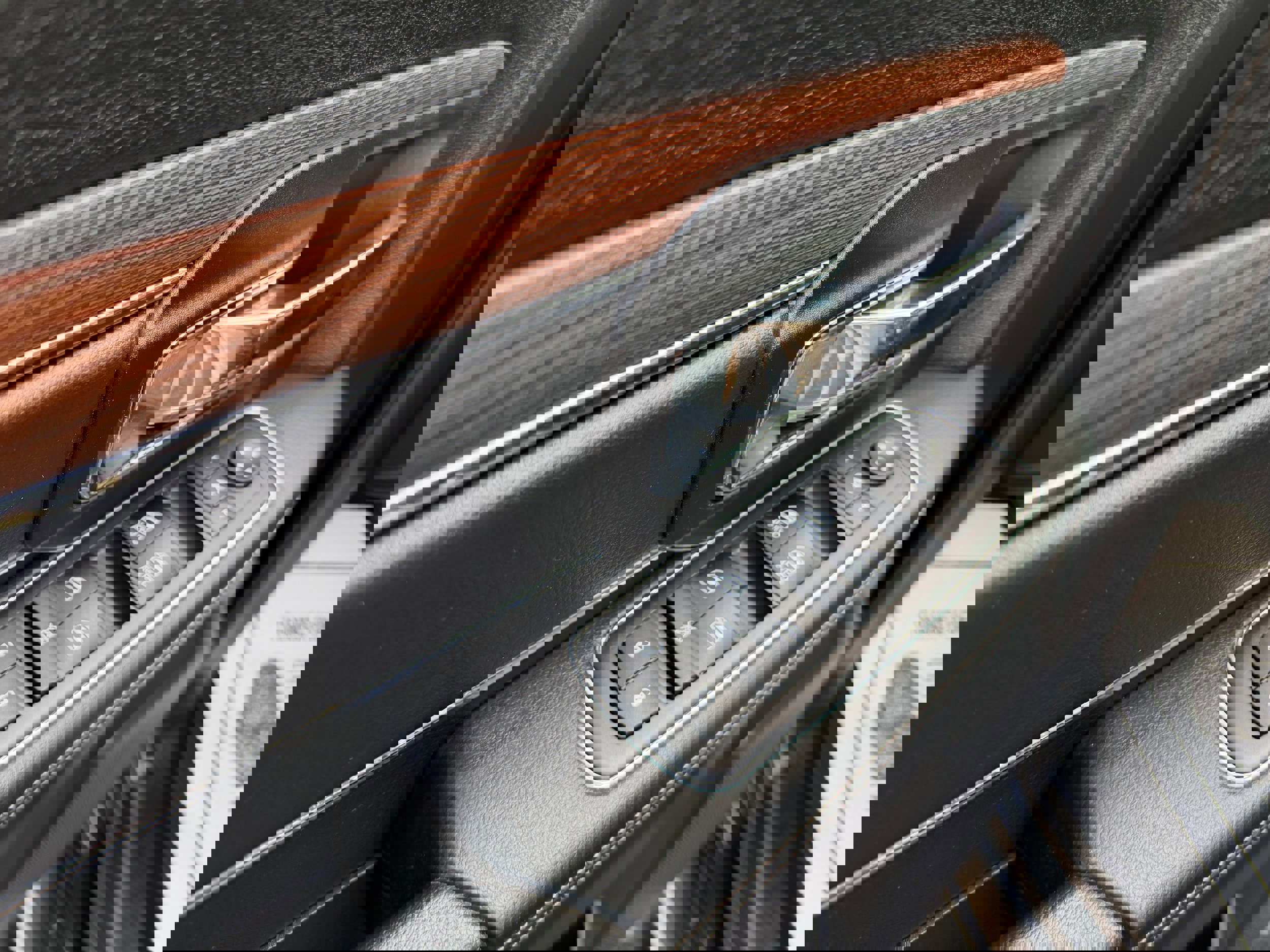 Used 2016 RAM 1500 Laramie w/ Convenience Group image 22