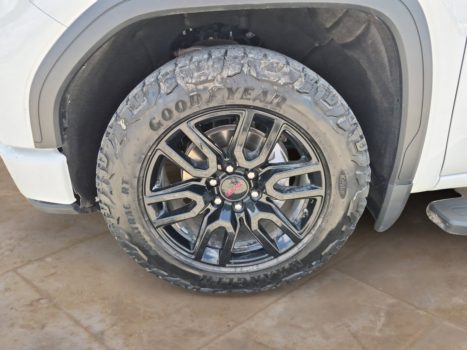 Used 2024 GMC Sierra 1500 Elevation image 29