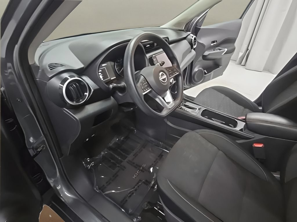 Used 2024 Nissan Kicks SV FWD image 12