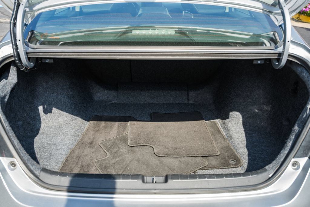 Used 2021 Honda Accord EX image 9