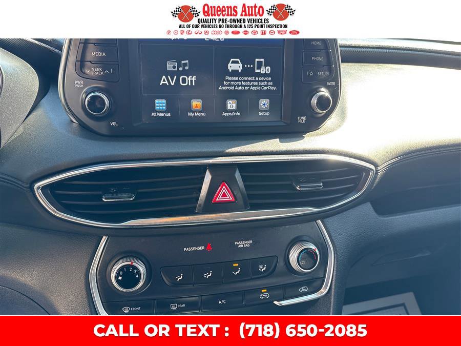 Used 2020 Hyundai Santa Fe SE image 14