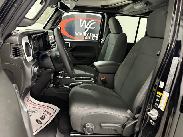 New 2025 Jeep Gladiator Willys image 8
