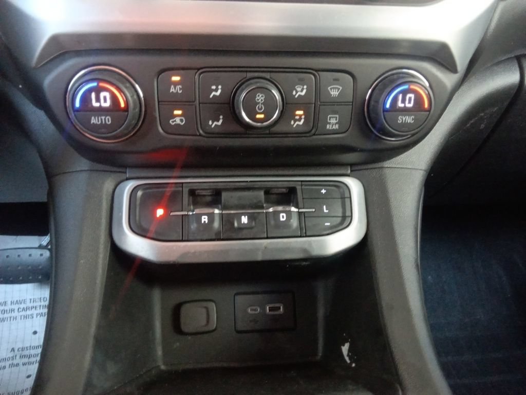 Used 2020 GMC Acadia SLE FWD image 27