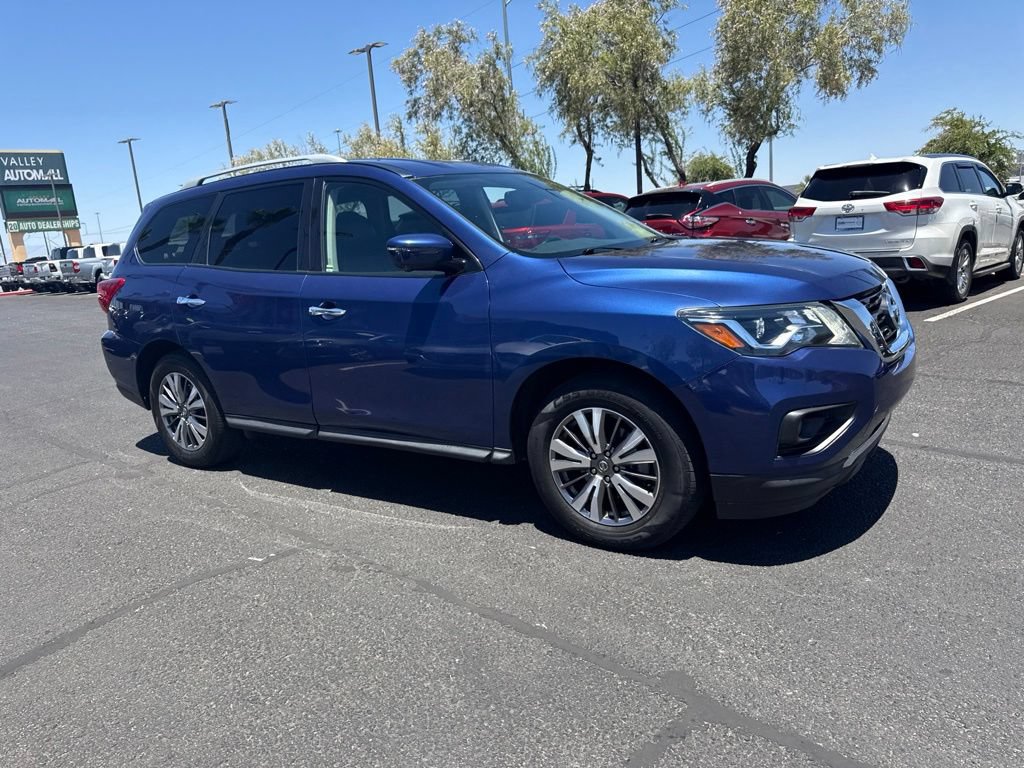 Used 2019 Nissan Pathfinder SL FWD image 7