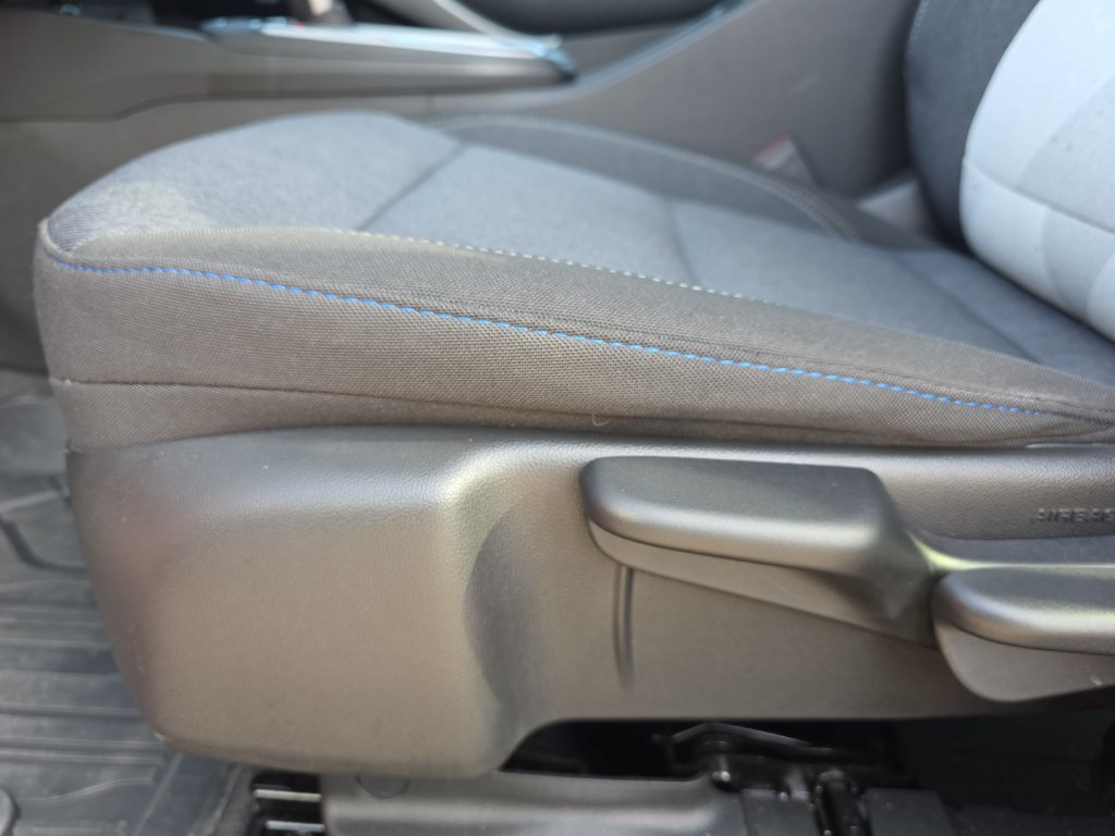 Used 2024 Chevrolet Trax LS w/ LS Convenience Package FWD image 31